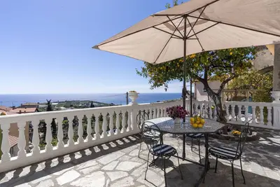 Image de Merveilleuse maison de vacances avec Wifi, climatisation, Tv, animaux admis et parking