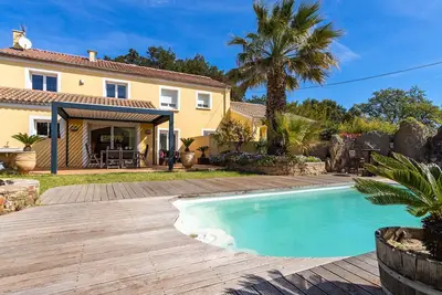 Image de Maison de vacances avec piscine privée, climatisation, Wifi, Tv, terrasse, vue panoramique, parking