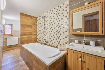 Image de Agréable appartement pour 7 personnes avec Wifi, Tv, animaux admis et parking