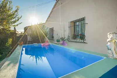 Image de Belle maison de vacances privée avec climatisation, Wifi, piscine privée, Tv, terrasse, parking