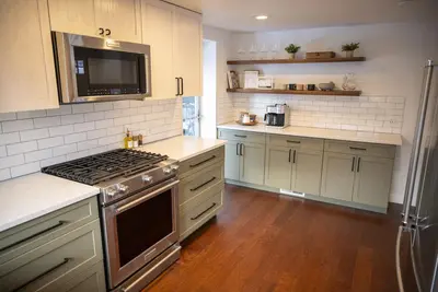 Image de 3br, Ac, Hot Tub + Walkable Amenities