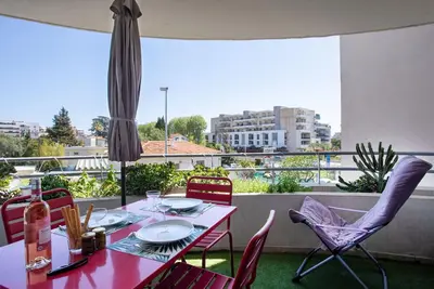 Image de Agréable appartement avec Wifi, climatisation, Tv, terrasse, animaux admis et parking
