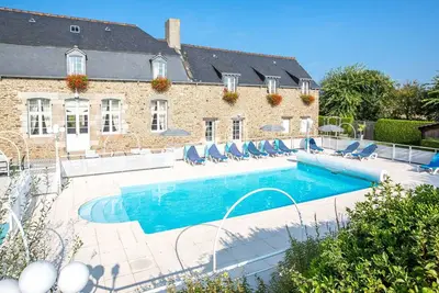 Image de Joli appartement pour 5 personnes avec Wifi, piscine, Tv, terrasse et parking