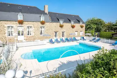Image de Joli appartement pour 5 personnes avec Wifi, piscine, Tv, terrasse et parking