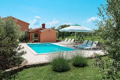 Image de Confortable appartement pour 6 personnes avec climatisation, Wifi, piscine, Tv, terrasse et parking