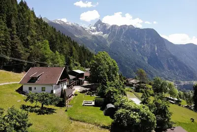 Image de Magnifique maison de vacances pour 5 personnes avec Wifi, Tv, balcon et parking