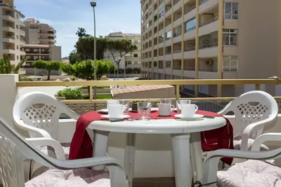 Image de Agréable appartement avec piscine, climatisation, Wifi, Tv, terrasse et animaux admis