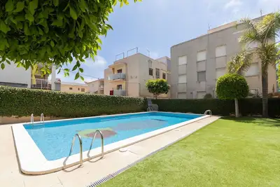 Image de Agréable appartement pour 4 personnes avec climatisation, Wifi, piscine, Tv et balcon