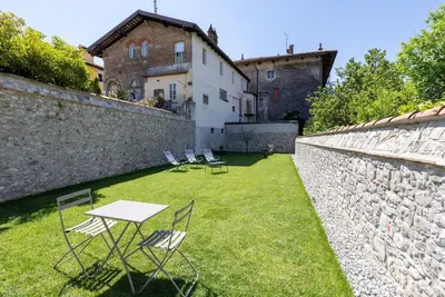 Image de Joli appartement avec Wifi, climatisation, Tv, balcon, animaux admis et parking