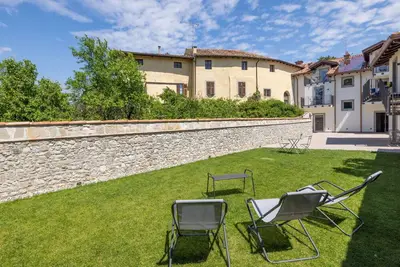 Image de Agréable appartement avec Wifi, climatisation, Tv, terrasse, animaux admis et parking