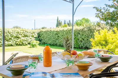 Image de Confortable appartement pour 6 personnes avec Wifi, piscine privée, Tv, patio et parking