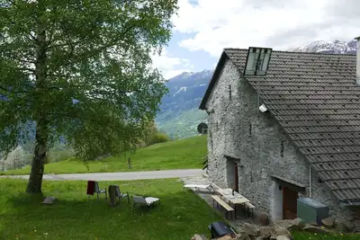 Belle maison de vacances privée avec Wifi, Tv, animaux admis, vue panoramique et parking