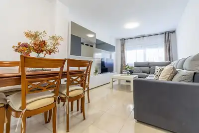 Image de Joli appartement pour 4 personnes avec Wifi, climatisation, Tv, animaux admis et parking