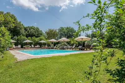 Image de Joli appartement dans une maison de vacances avec Wifi, climatisation, piscine, Tv, patio, parking