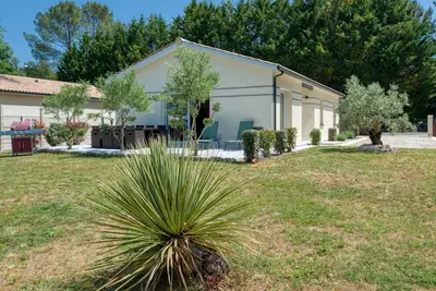 Image de Belle maison de vacances privée pour 4 personnes avec climatisation, Tv, terrasse et parking