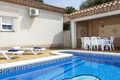 Image de Merveilleuse maison de vacances privée avec piscine privée, Wifi, Tv, terrasse et parking