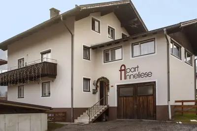 Image de Magnifique maison de vacances privée pour 22 personnes avec Wifi, Tv, balcon et parking