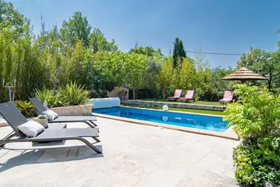Image de Magnifique maison de vacances privée avec piscine privée, Wifi, Tv, terrasse et parking
