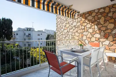Image de Bel appartement pour 2 personnes avec Wifi, climatisation, Tv, terrasse et parking