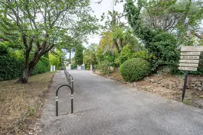 Image de Agréable appartement pour 6 personnes avec climatisation, Wifi, Tv, terrasse et parking