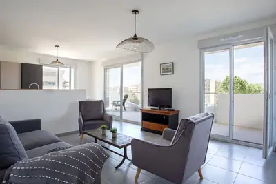 Image de Joli appartement pour 4 personnes avec climatisation, Wifi, Tv, terrasse, animaux admis et parking