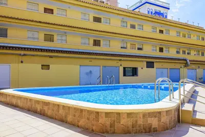 Image de Joli appartement pour 4 personnes avec climatisation, piscine, Wifi, Tv, terrasse et animaux admis