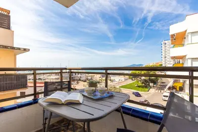 Image de Confortable appartement pour 4 personnes avec Wifi, climatisation, Tv, terrasse et animaux admis