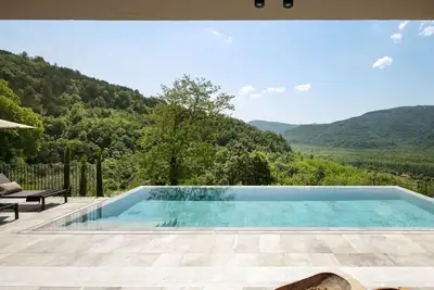 Image de Maison de vacances privée avec climatisation, Wifi, piscine privée, Tv, terrasse, vue panoramique