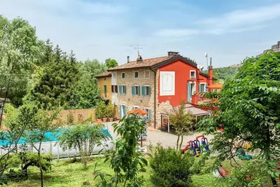 Image de Confortable appartement pour 10 personnes avec Wifi, piscine privée, Tv, terrasse et animaux admis