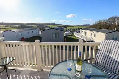 Image de 31 Crosswinds, country holiday cottage, with pool in Bembridge