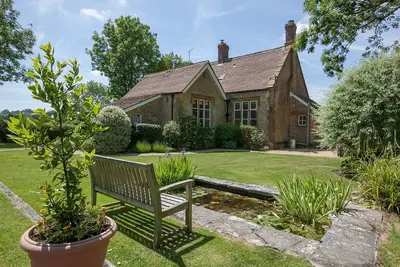 Image de The Old School - sleeps 6 guests in 3 bedrooms