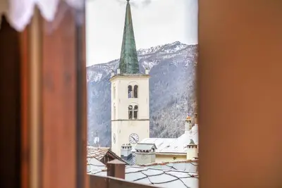 Studio 'Monolocale A Valtournenche' avec vue sur les montagnes, jardin partagé et Wi-Fi