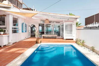 Image de Maison de vacances '3aguas Mediterraneo' avec vue sur la mer, piscine privée et Wi-Fi