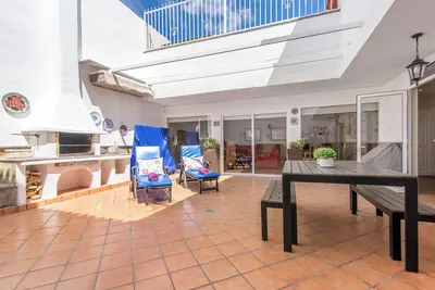 Image de Maison de vacances 'Paca' avec terrasse privée, Wi-Fi et climatisation