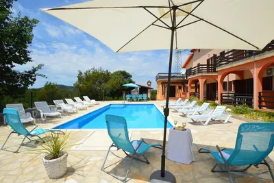 Image de Agréable appartement pour 4 personnes avec climatisation, Wifi, piscine, Tv, patio et parking