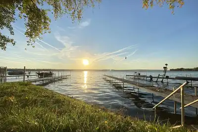 Newly Renovated Lake Cottage - available for the very first season!