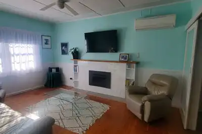 Image de Pet friendly 2 bedroom house close to town with beautiful view of Tamworth hills