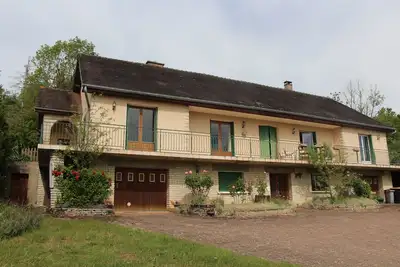 Image de Gite confortable avec cheminée, jardin arboré, grande terrasse panoramique