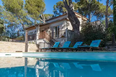Image de Rosa - Sublime Villa Piscine piscine privée, vue dégagée proche Montpellier