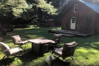 Image de Off Grid Cabin In The Woods
