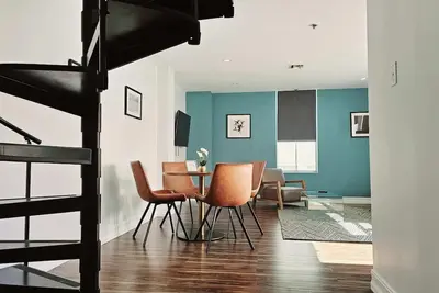 Image de Walk to Everything From The Lofts Suite 509