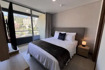 Image de New Listing! Prime Location: Luxury Apartment in El Poblado, Medellin.