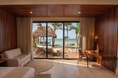 Image de Full Service Luxury Beach Villa including chef, chauffeur+