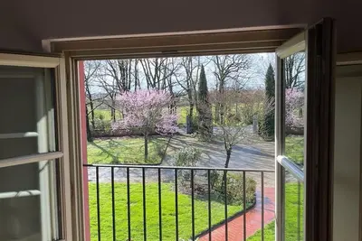 Image de Oasi di Pace e Tranquillità con Piscina, campo da Tennis, uliveti, vigneti Frutteti