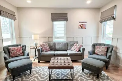 Image de Stunning & Spotless 2-Bed Apt (#1) Walk to Um Athletics