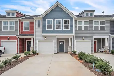 Image de Furman Valley Retreat- Greenville Monthly Rental