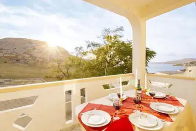 Image de Apartment with private balkony and seaview