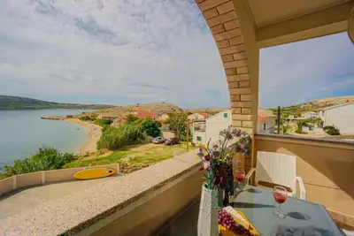 Image de Apartment directly at the beach, shared terrace on the beach with grill