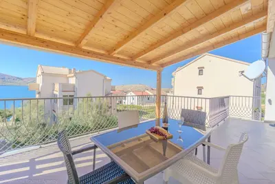 Image de Apartment near the beach with sea view, shared terrace on the beach with grill