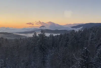 Image de Mountain View Apartment with Beautiful Views in a Private Setting.